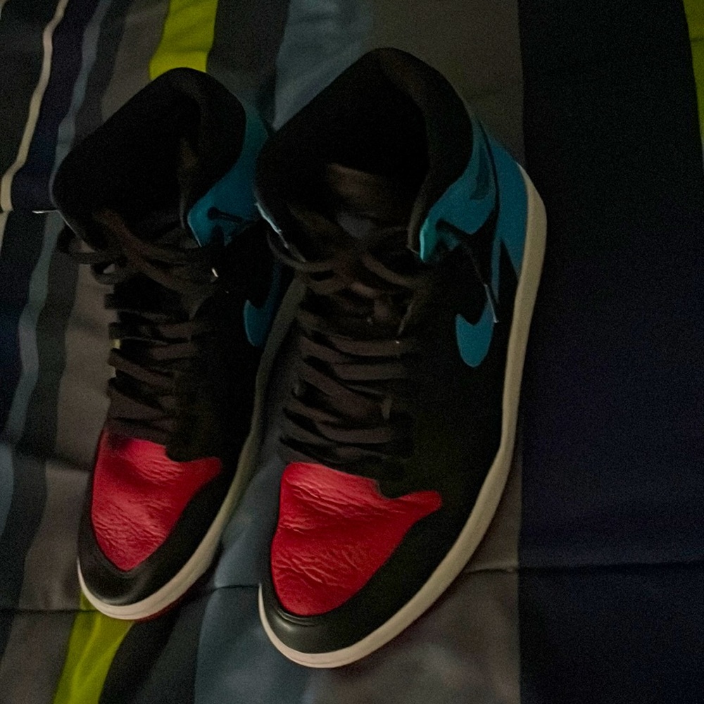 Jordan 1 Chicago to UNC
